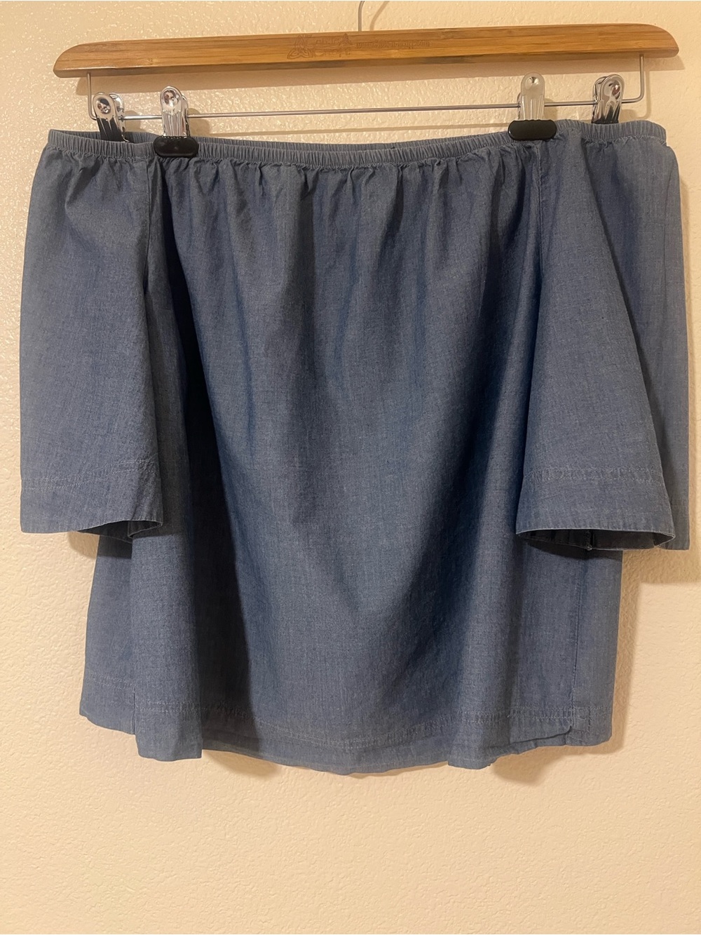 Lane Bryant Denim off the Shoulder top size 14/16